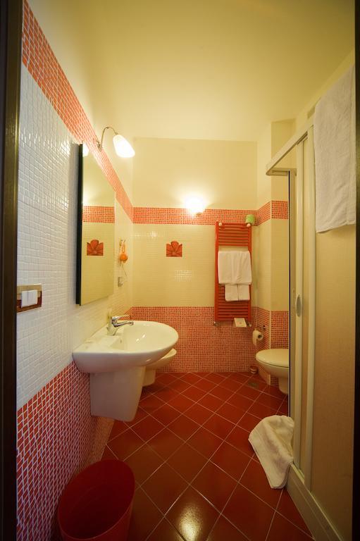 Hotel Quattro Ducati Trani Pokoj fotografie